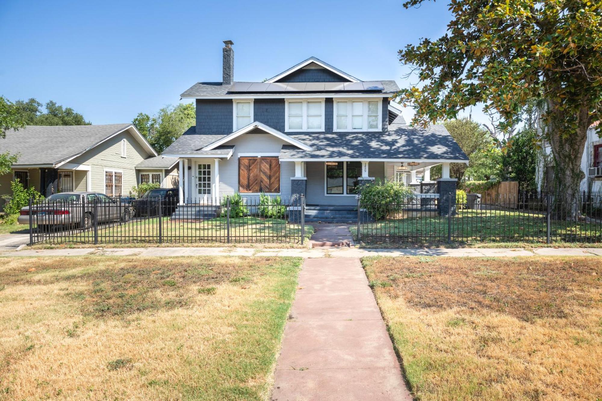 2 Bedroom Unit Near Downtown San Antonio Exterior photo