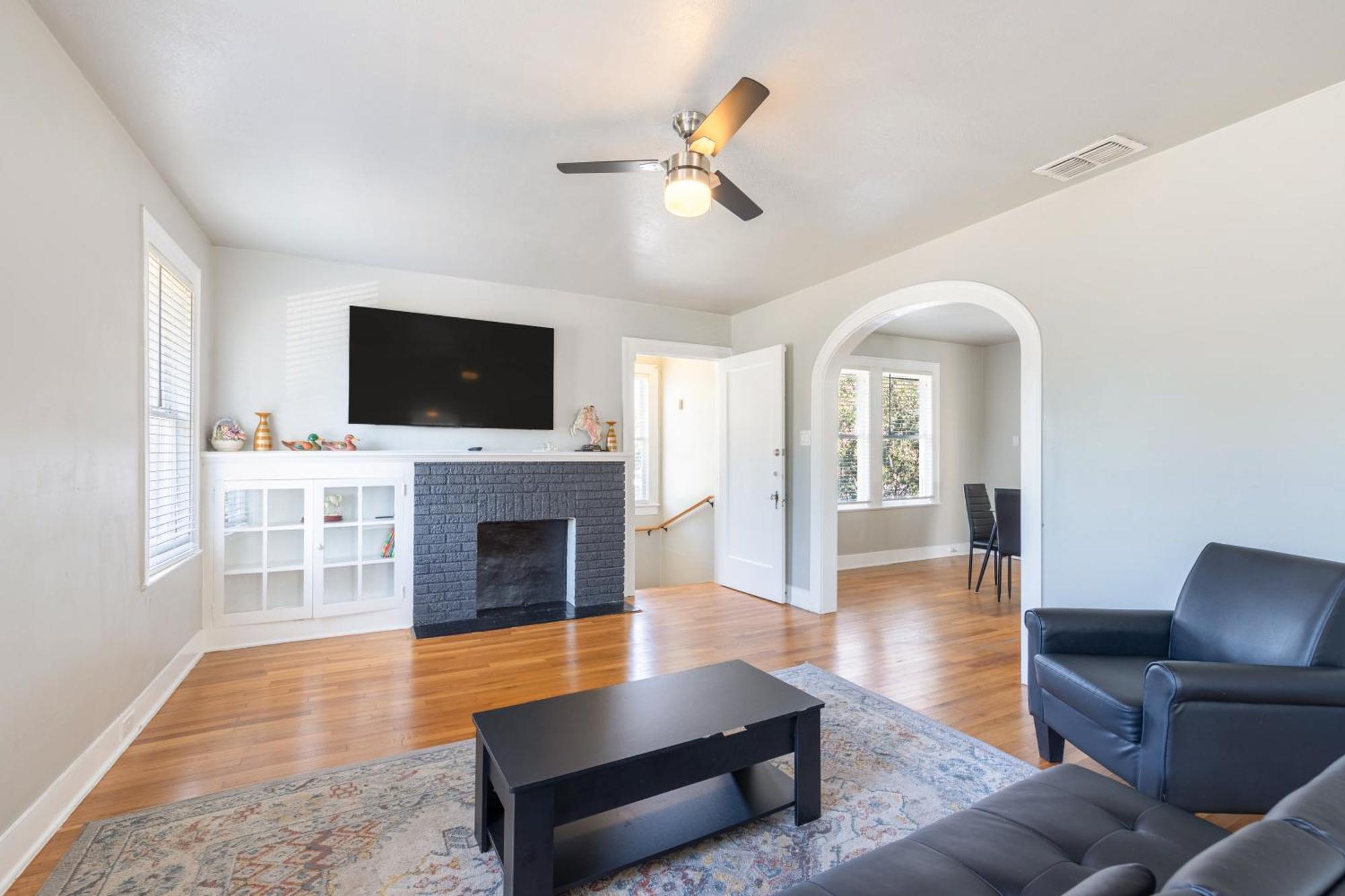2 Bedroom Unit Near Downtown San Antonio Exterior photo
